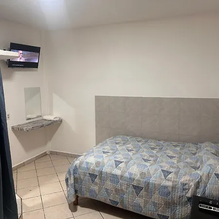 Cuartos Lupita Hotel